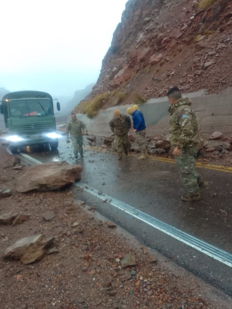 Temporal en alta montaña, Polvaredas.