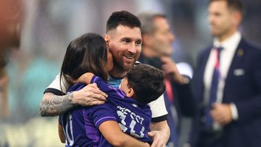 Antonela Roccuzzo y Lionel Messi.