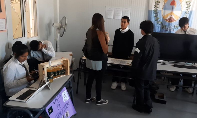 La Semana de la Educaci&oacute;n T&eacute;cnica se realiz&oacute; en&nbsp;la Escuela 4-228 Ingeniero Eugenio Izsaky.