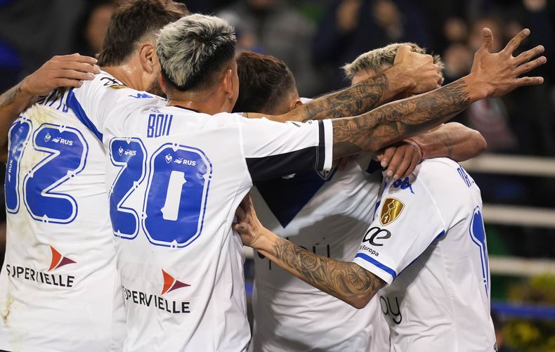 Vélez superó con total justicia a River.