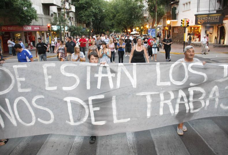 Manifestación familia policial