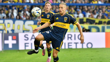 Santiago Ascacíbar debutó en el Club Atlético Boca Juniors.