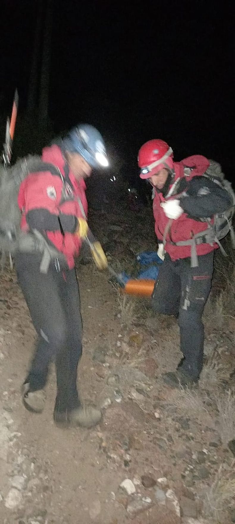 Rescatan a un hombre que cayó a un precipicio en Cacheuta.