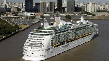 Bajan tarifas para incentivar la llegada de cruceros