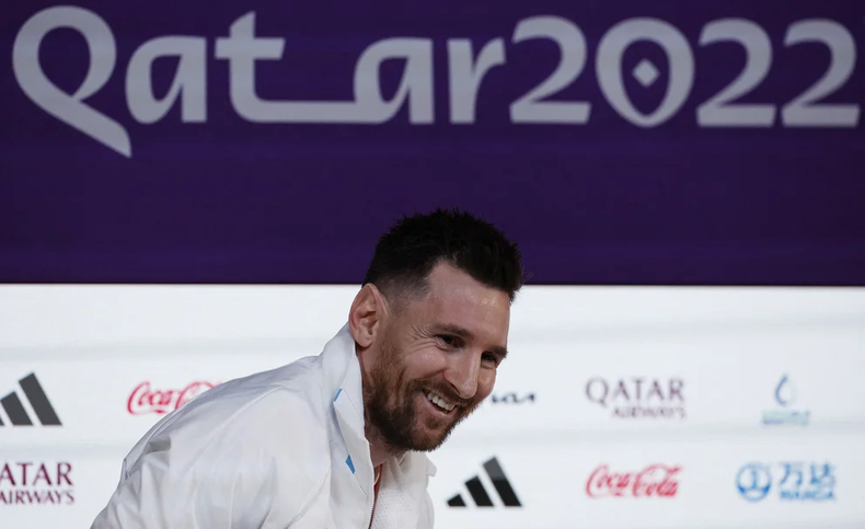 Lio Messi arengó con todo al equipo.