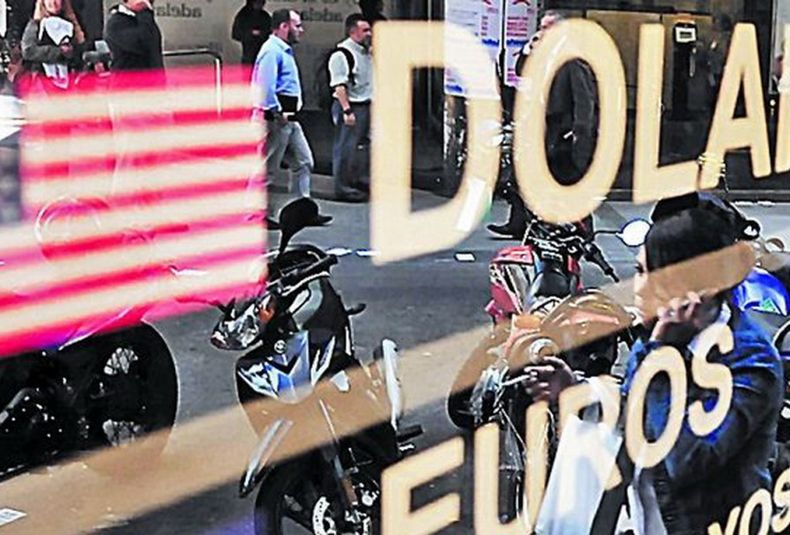 Dolar dolares cuevas casas cambio