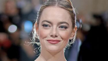 Emma Stone protagoniza la película Pobres criaturas.