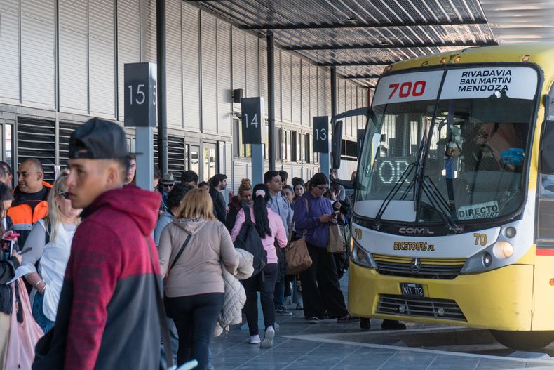El precio del boleto del transporte público en toda la provincia de Mendoza sube a partir de este jueves.