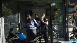 Científica trabajó en la escena para hallar rastros de los autores del robo. Foto: Yemel Fil.&nbsp;