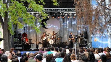 El Ministerio de Educación, Cultura, Infancias y DGE y el Emetur presentaron una agenda de actividades culturales en distintos espacios de la provincia.