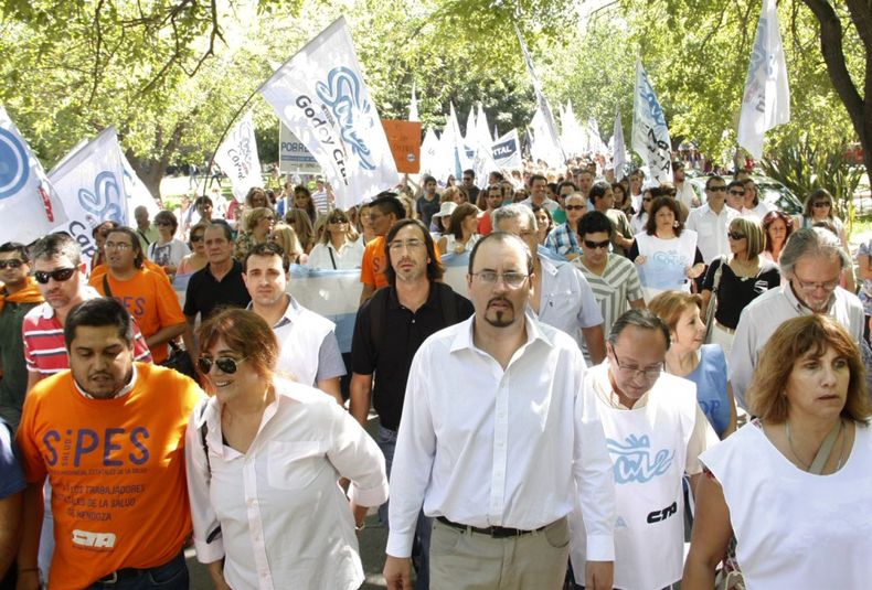 Protesta y marcha de SUTE