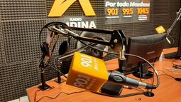 El micrófono de radio, el símbolo más claro para celebrar a locutores y locutoras en su día.
