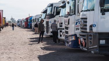 Paso Internacional Los Libertadores: camioneros se preparan para cruzar a Chile