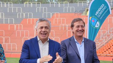 Cornejo participó de un evento en el estadio Malvinas junto a Suarez