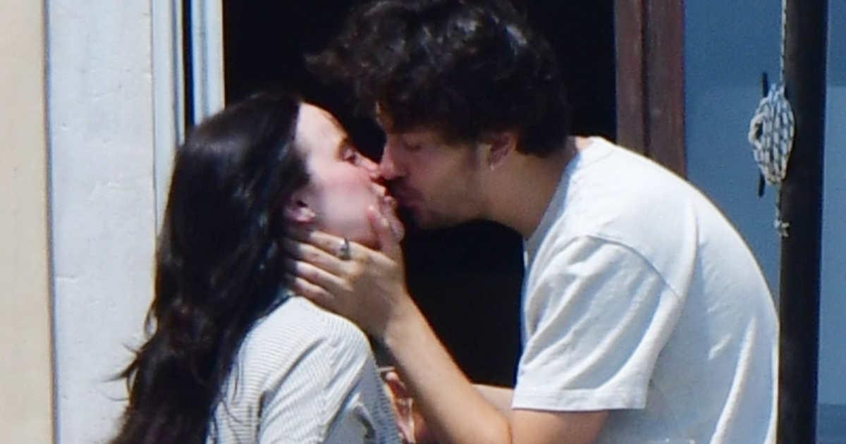 Billie Eilish confirmó su romance y sorprendió a todos: quién es Nat Wolff,  el actor que la conquistó