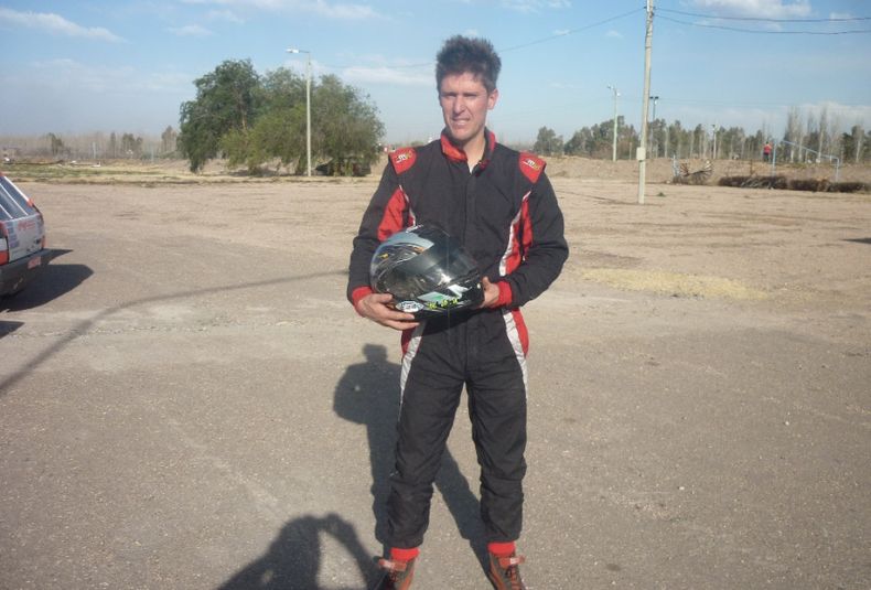 14  Pedro Piastrellini. Lidera las posiciones del campeonato del Turismo Promocional 1.4. Martes 12-08-14