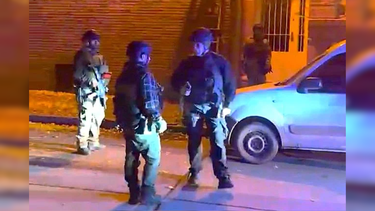 Una banda cavaba un boquete para llegar a la bóveda y fue descubierta antes de perpetrar el robo. Una banda cavaba un boquete para llegar a la bóveda y fue descubierta antes de perpetrar el robo.