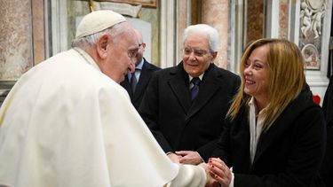 La primer ministra de Italia, Giorgia Meloni mantuvo una reunión con el papa Francisco en el Vaticano.