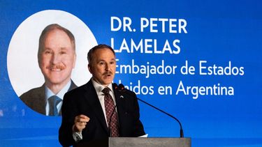 El diplomático norteamericano se reunió con un legislador mendocino. El diplomático norteamericano se reunió con un legislador mendocino.