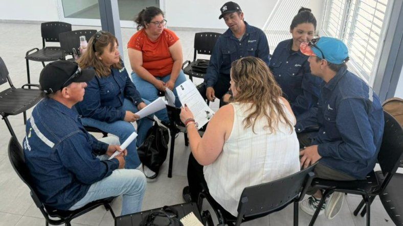 Mesa de gestión de residuos en San Martín.