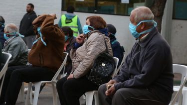 Cobran hoy los jubilados y pensionados con ingresos hasta $20.374 y DNI terminado en 9