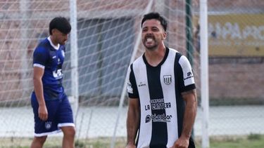 Pacífico goleó en San Rafael, aseguró el primer puesto de su zona y ya piensa en la próxima ronda del Torneo Regional Federal Amateur.