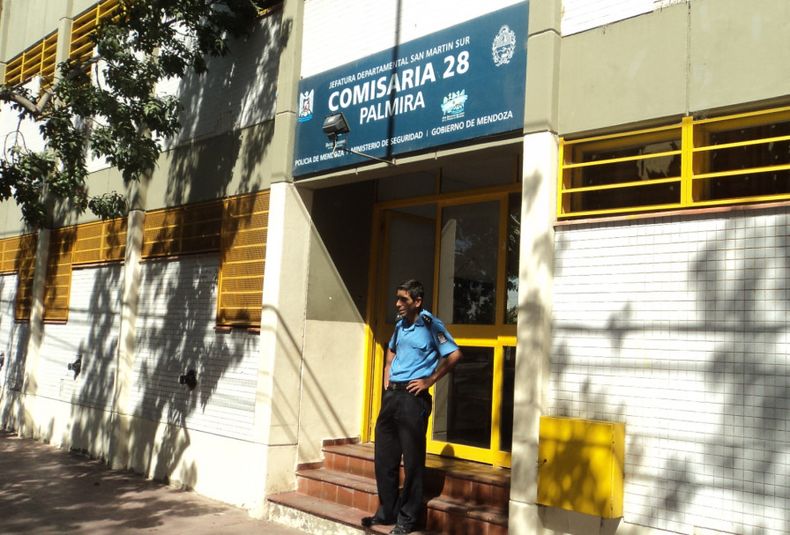 Comisaría 28 de Palmira.
