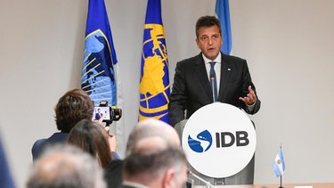 El Ministro de Economía Sergio Massa, desde Estados Unidos anunció nuevos créditos y aseguró que allí están sorprendidos por el proyecto dolarizador de Milei.