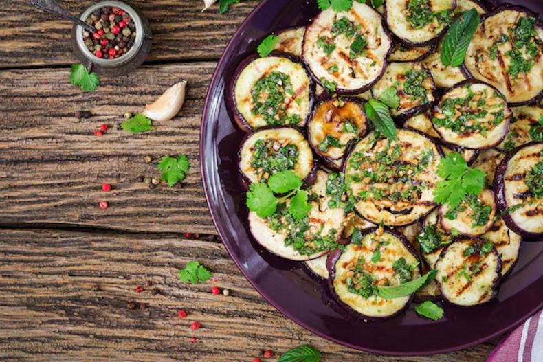 Berejena asada, la mejor opción para tus almuerzos o cenas