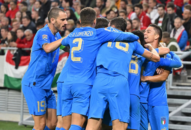 Italia ganó y clasificó a las semifinales.