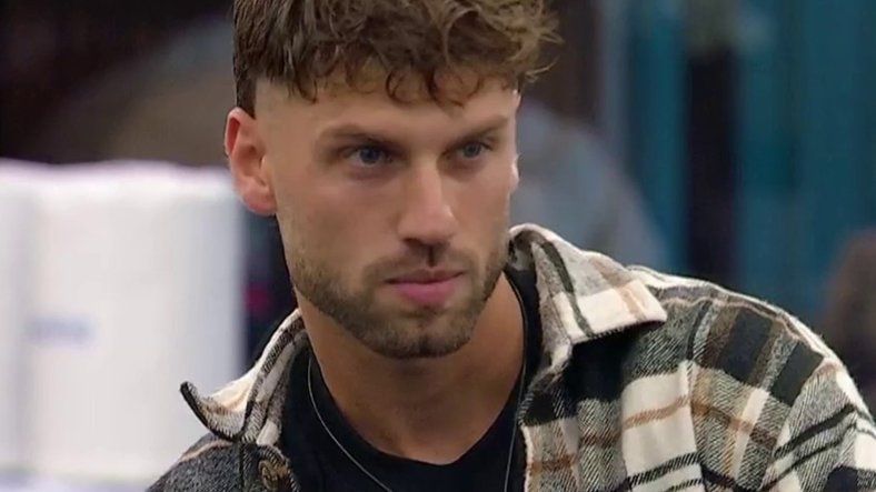 Gran Hermano: Tato ganó el liderazgo, hizo la fulminante y ligó varias chicanas.