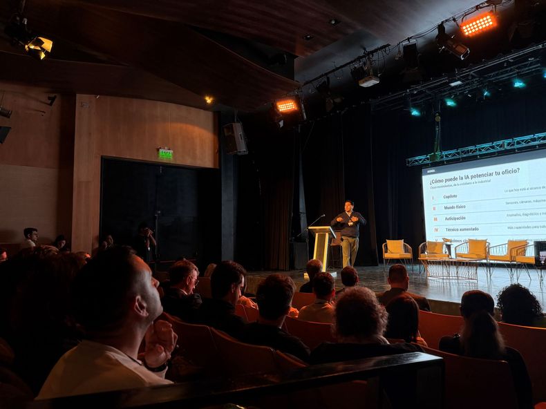 La inteligencia artificial y la formación técnica, presentes entre los debates.
