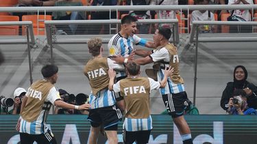 mundial sub 17: argentina, en modo diablo, le dio una paliza a brasil