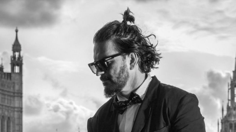 Ricardo Arjona confirmó que su gira Blanco y Negro llega a la Argentina