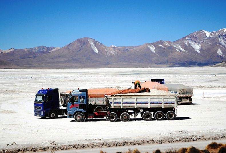 La secretaria de Minería, Flavia Royón, y gobernadores buscarán mostrar la riqueza geológica del norte argentino y de la provincia de San Juan.