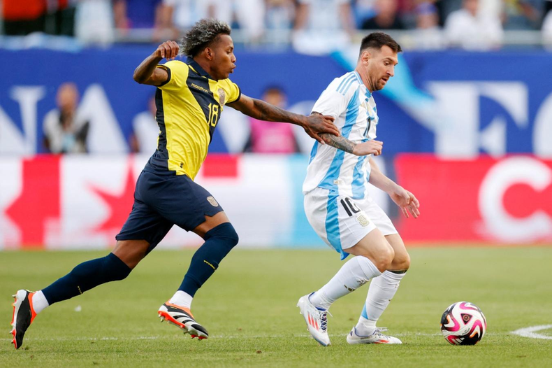El elenco nacional choca contra Ecuador en la Copa América.