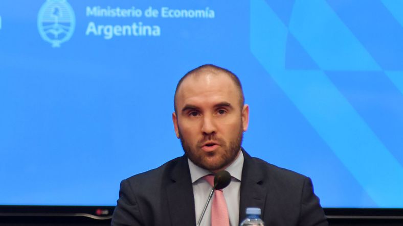 Guzmán anticipó una inflación superior al 6 por ciento y ratificó su continuidad