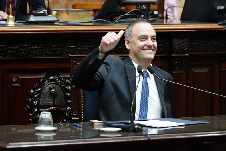 Adorni vuelve al Congreso en julio.