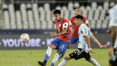 Chile enfrenta a Argentina en la dura Copa América.