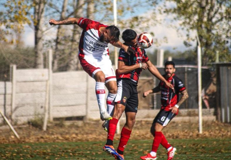 Thiago Satti marcó sobre el final el gol de la victoria de FADEP frente a Huracán Las Heras por el complicado Torneo Federal A. &nbsp;