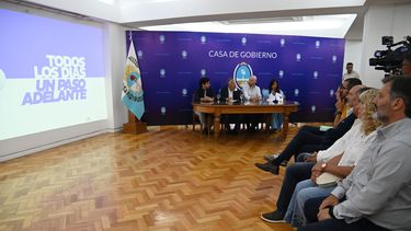 Alfredo Cornejo llamó a licitación para transformar 16 kilómetros del Acceso Sur y mejorar la conectividad