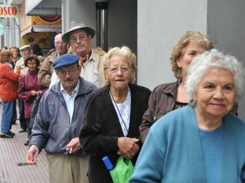 ANSES confirmó un aumento para jubilados: cuánto cobrarán en octubre