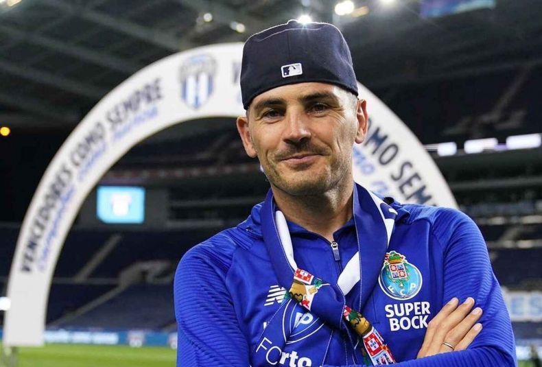 Iker Casillas confirmó que le hackearon la cuenta.