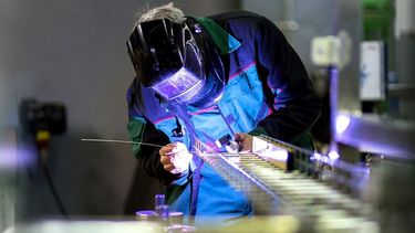 La economía continúa su recuperación y 7 de cada 10 sectores ya produce más que a comienzos de 2021