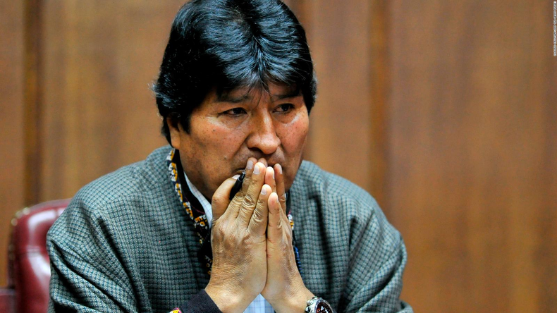 Morales denunció que le robaron el celular y causó revuelo.
