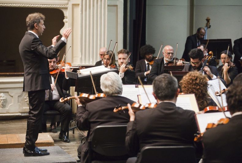 PINCHAS ZUKERMAN Y LA ORQUESTA FILARMÓNICA DE MENDOZA