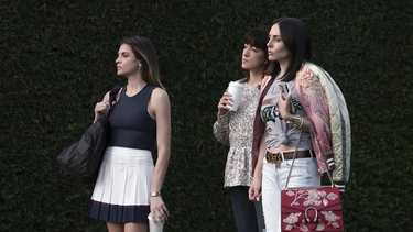 Netflix presenta Las viudas de los jueves: la miniserie que te hará cuestionar tu valores