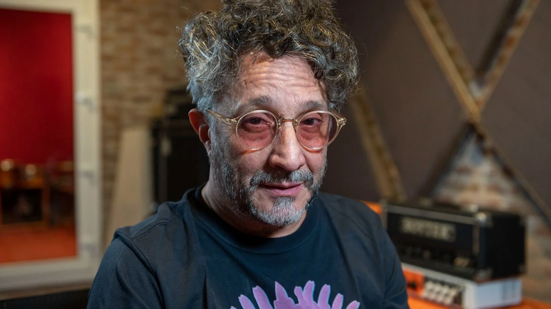 ¿Po qué se bajó de los escenarios Fito Paéz?