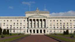 Los católicos superan a los protestantes en Irlanda del Norte.