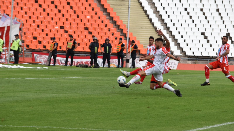 Atlético Club San Martín y Huracán Las Heras van por la tercera fecha.